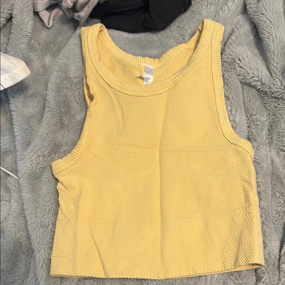stile boutique yellow cropped tank